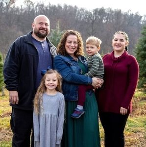 Meet your Posher, Leah